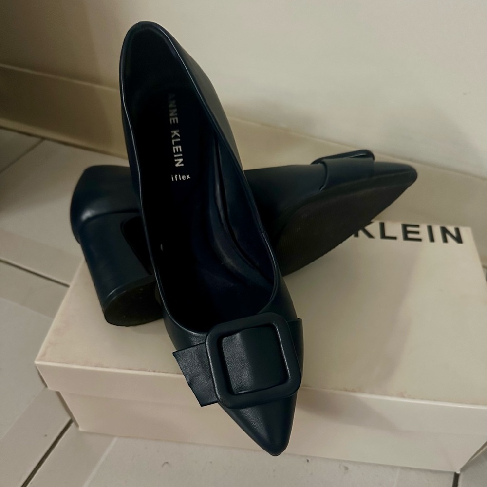 Anne Klein Women's Navy Blue Heels - Perfect for work